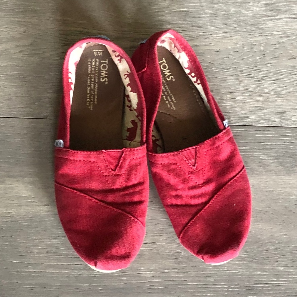 TOMS Classic Canvas Slip On